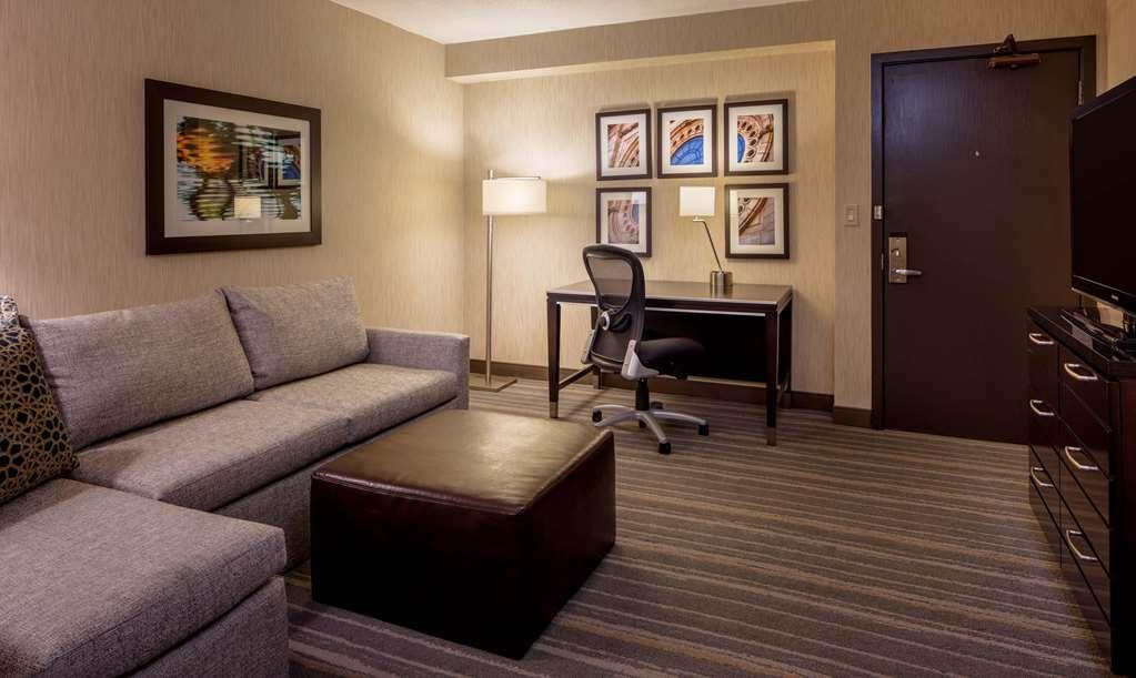 Doubletree Suites By Hilton Minneapolis Downtown חדר תמונה